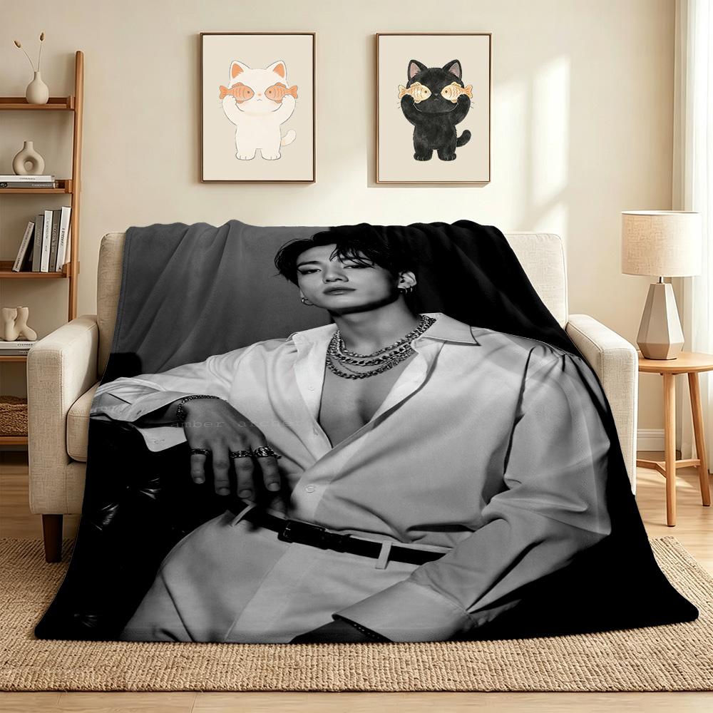 Fashion Icon Flannel Blanket Throw Blanket Soft Warm Sofa Bed Camping home Decor Unique Christmas Gift C926689