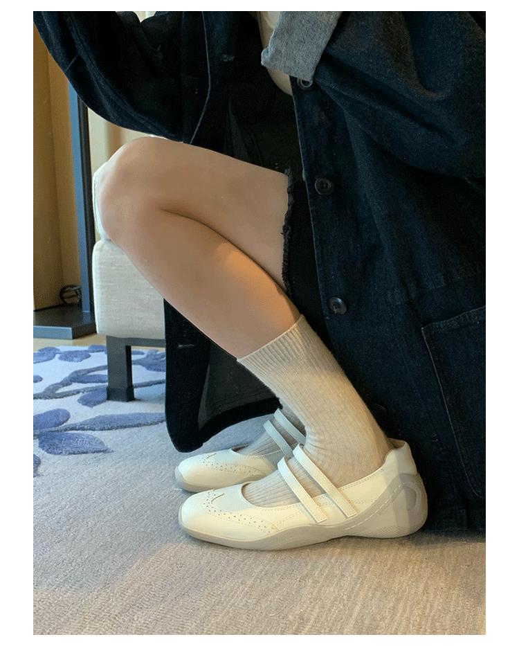 Версия из коровьей кожи новых серебристых балеток для спорта и отдыха, плоские туфли-лодочки, женские туфли Мэри Джейн с квадратным носком и толстой подошвой