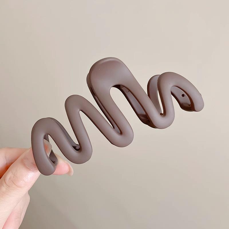 Большая женская шпилька высокого класса: Новая модель Shark Clip 2025 года на осень/зиму