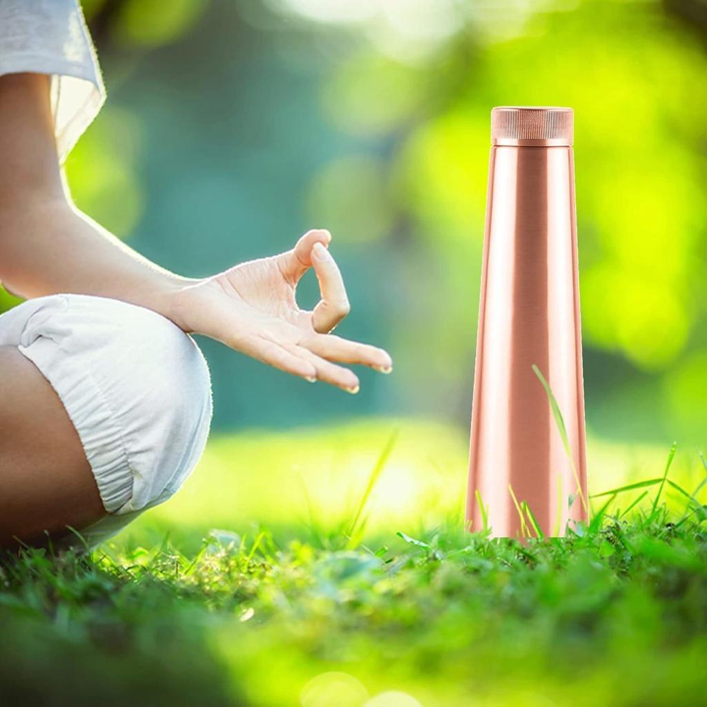 Медное наслаждение 1000 бутылка, 915 мл, Лаковое покрытие, Изогнутая бутылка, 100% чистая медь, Не содержит БФА, Герметичная, Офисная бутылка, Повышает иммунитет