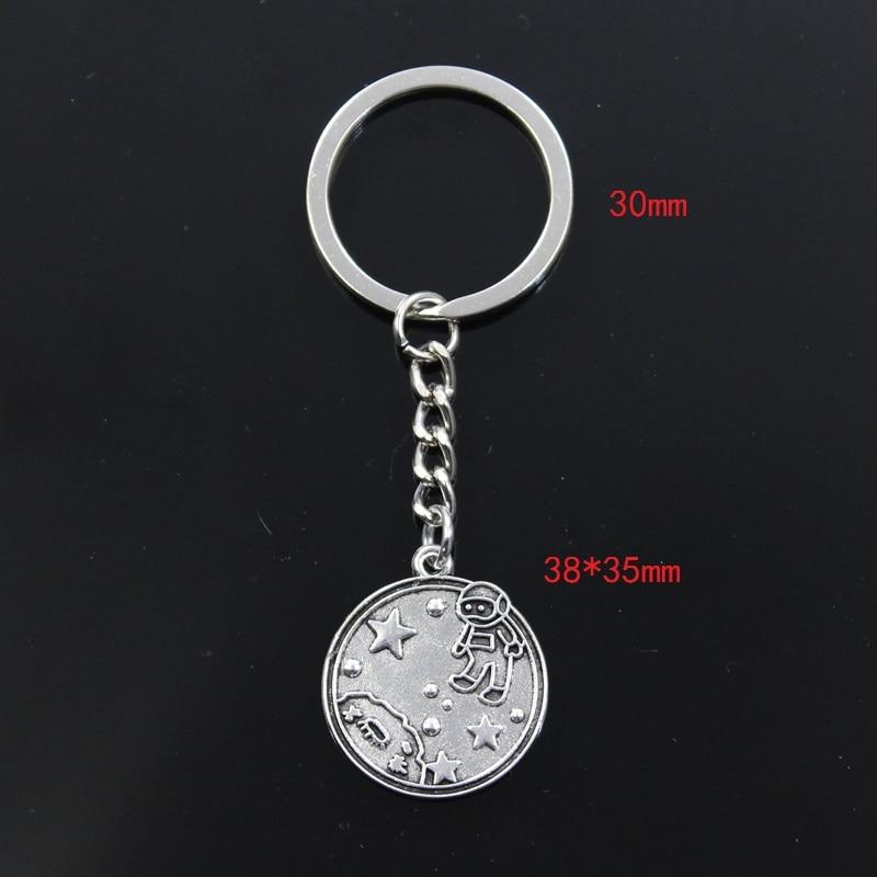 New Keychain 38x35mm Astronaut Space Dream Cosmonaut Star Pendants DIY Men Car Key Chain Ring Holder Keyring Jewelry Gift