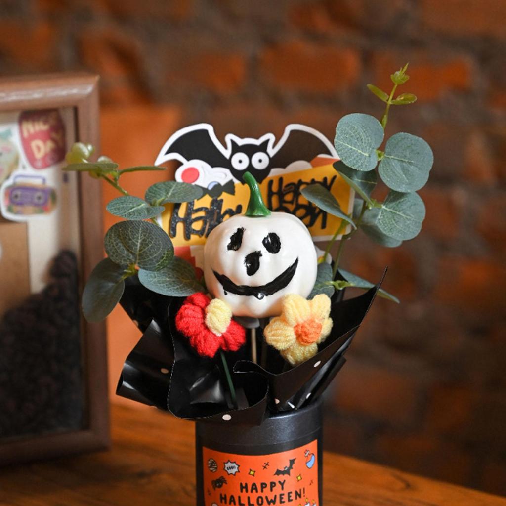 Halloween Bouquet Artificial Flowers Table Centerpiece Pumpkin Bouquet Artificial Flowers with Eucalyptus Leaves Indoor Table