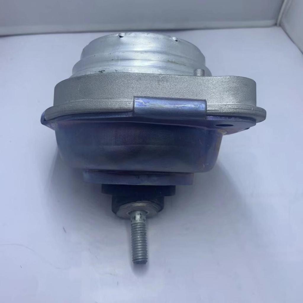 Резиновая опора двигателя BMW X3 E83 - Деталь 22113400336
