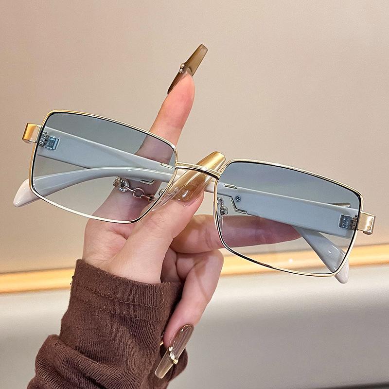 Non-polarized Vintage Small Frame High-end Simple Fashion Sunglasses Women's Men's Street Photography Fashion Sunglasses