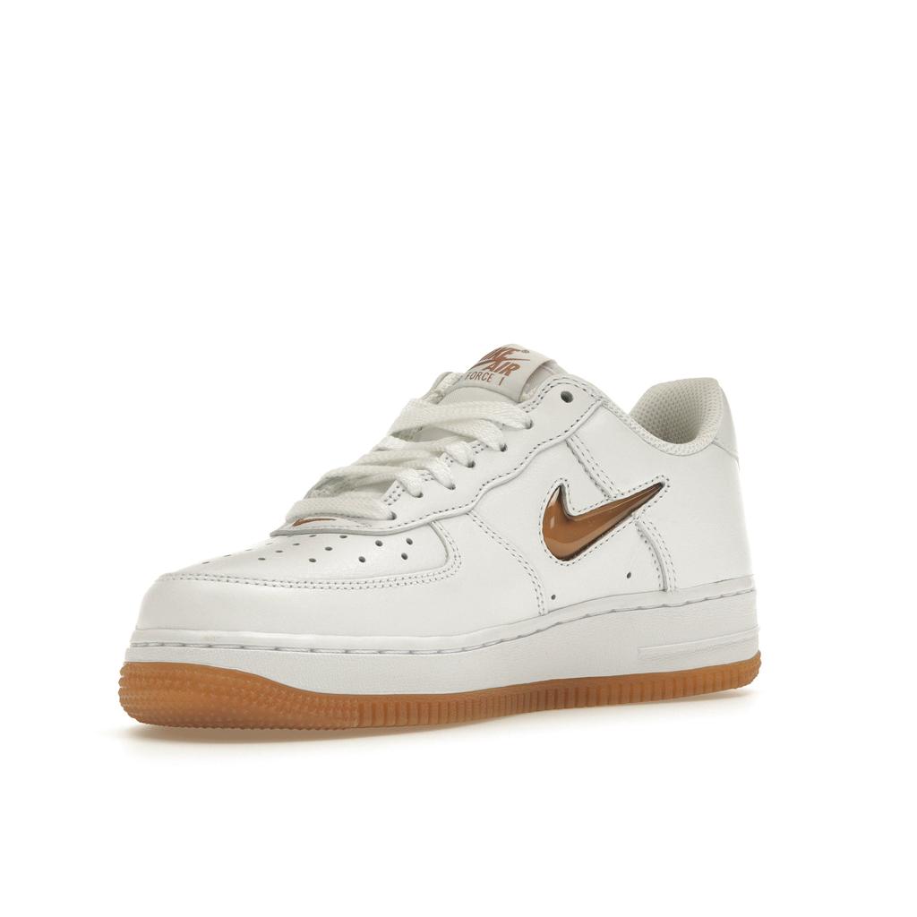 Nike Жемчужный цвет месяца Air Force 1 — белые бронзовые мужские кроссовки Gum-светло-коричневые FN5924-103