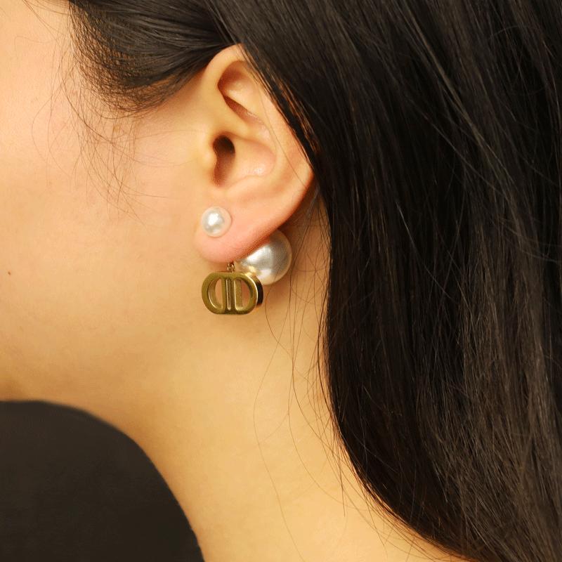 Light Luxury Niche Retro Trendy Small Fragrant Style Stud Earrings, Women'S Double D Pearl Earrings, Advanced Sense