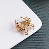 Rinhoo Red Enamel Crab Brooches Pins for Women Wedding Party Animal Rhinestone Clothing Badge Vintage Cute Crab Party Jewelry