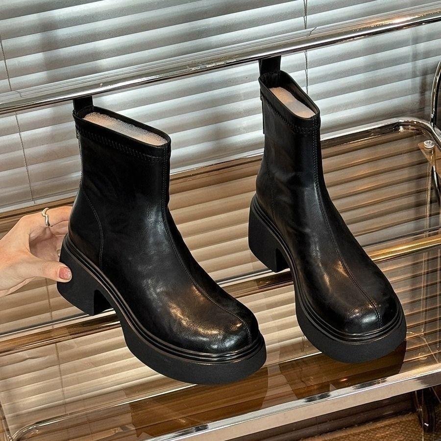 Huge Good-looking Short Boots Women's 2025 Autumn New British Small Popular High-heeled Boots Platform Women's Shoes Thin Boots