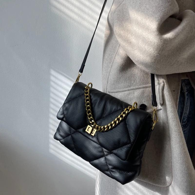 Сумка на плечо с ромбовидным крестом и мягкой кожаной цепочкой, большая вместительная сумка в уличном стиле с текстурой, элегантная и простая