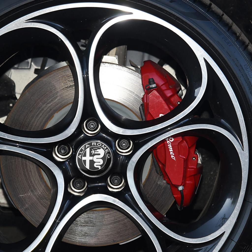 OUVKF1 4Pcs For Alfa Romeo Giulietta 147 Giulia Spider GT MiTo Stelvio 159 TZ3 Car Wheel Center Hub Caps Sticker Badge Tire Rim Covers