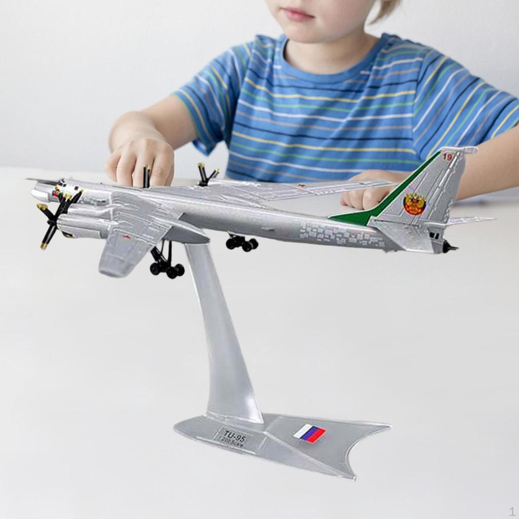 1/200 Туполев Ту-95 Стратегический бомбардировщик Модель самолета Многофункциональный настольный