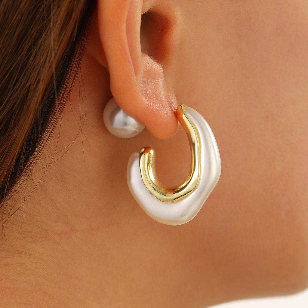 Французский ретро-стиль, модные универсальные геометрические серьги из сплава смолы в форме буквы C для женщин