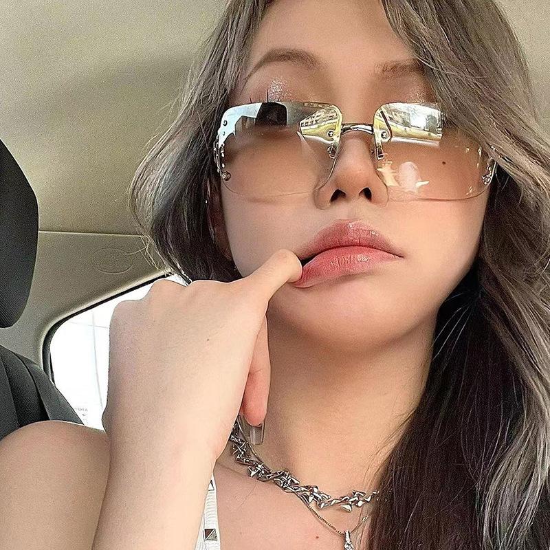 Новые без оправы декоративные солнцезащитные очки с бриллиантами женский дизайн бренд люкс солнцезащитные очки для отдыха на открытом воздухе очки UV400