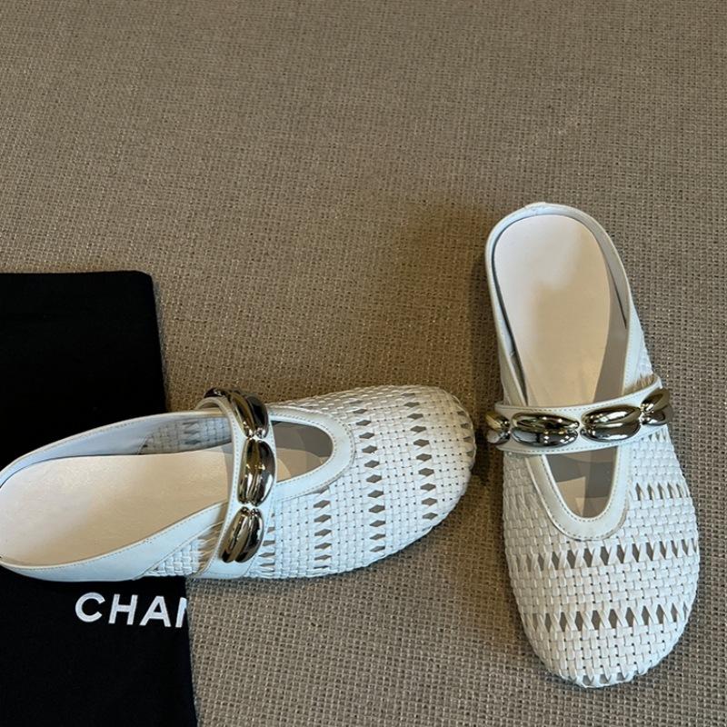 Flat-bottomed bag head slippers women's word belt summer new light luxury retro woven hollow half slippers outside sandals women