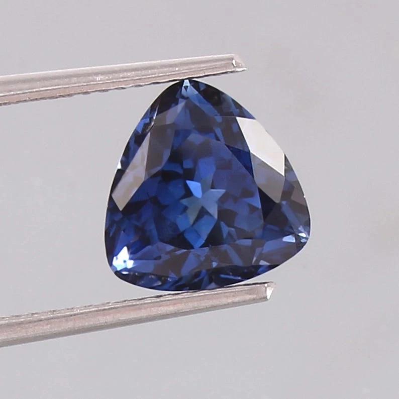 Natural Blue Tanzanite Loose Gemstone 8.6 ct Trillion for Jewelry Making and Gem Collections