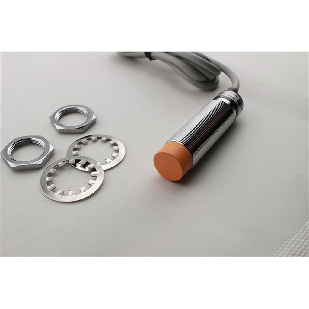 Proximity Switch NI8U-M18E Series - AN6X, RN6X, AP6X, RP6X, AD4X, RD4X, AZ3X, RZ3X, VN6X, VP6X