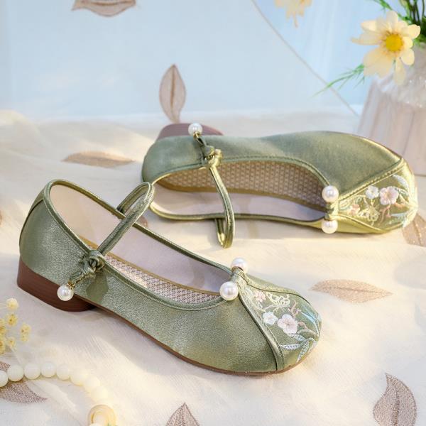 Модные домашние тапочки Женские лоферы на квадратном каблуке Шлепанцы с закрытым носком Массажный блок Цветочная ткань Вышивка Квадратный носок Каблук-блок Обувь Лоа