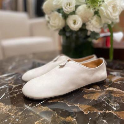 Французские нишевые белые лоферы на плоской подошве с мягким глубоким вырезом, женские весенне-осенне-зимние модные туфли с круглым носком из маленькой кожи, одинарные туфли