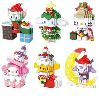 Конструктор Sanrio «Счастливого Рождества»: микрофигурка Disney Melody, Hello Kitty и Cinnamoroll.