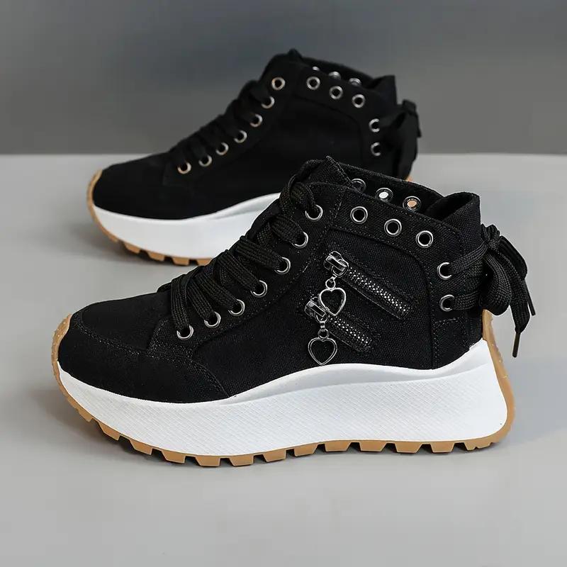 Outdoor Women's Casual Sports Skateboard Shoes for Spring and Autumn 2025, New Fashionable and Versatile , Comfortable Height Increasing Women's Shoes