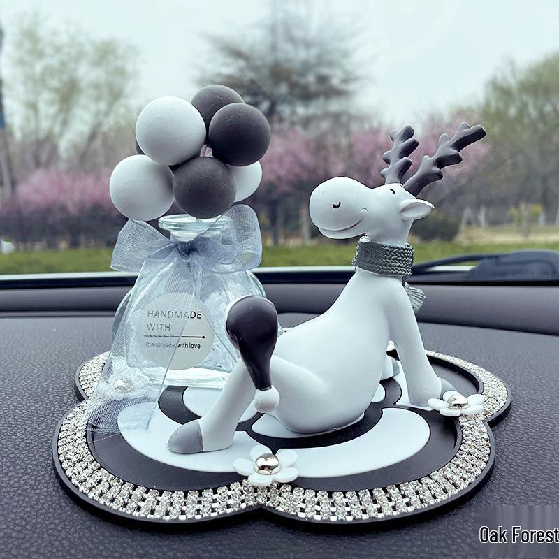 Luxury Diamond Pearl Aromatherapy Deer Ornament for Car Interior - Elegant Unisex Design