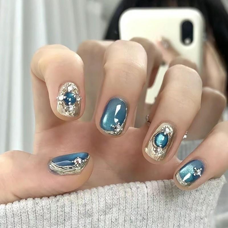 Blue Island Handmade Adhesive Cat Eye Short Nail Sticker Wearable Nail Art