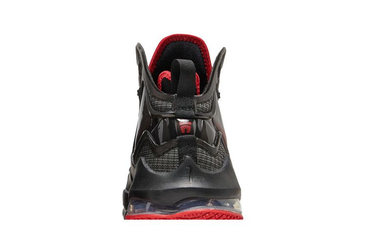 Kids' Sneakers Nike LeBron 19 Bred (GS) Black/Dark Grey/Red