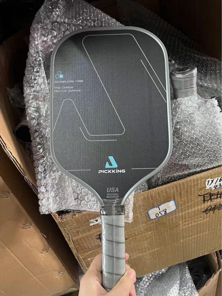 Падл для пиклбола из углеродного волокна T700 с матовым покрытием тканевой текстуры, толщина 16 мм, качество для профессиональных соревнований.