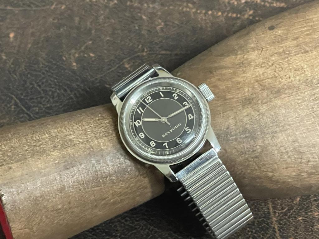 Военные часы с циферблатом в стиле смокинг, серые часы с циферблатом в стиле смокинг, серый удлинительный ремень [MRMW] Мужские