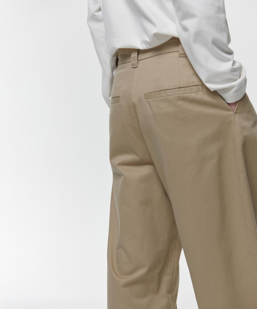 MUSINSA STANDARD Curved Wide Chino Pants [Beige]