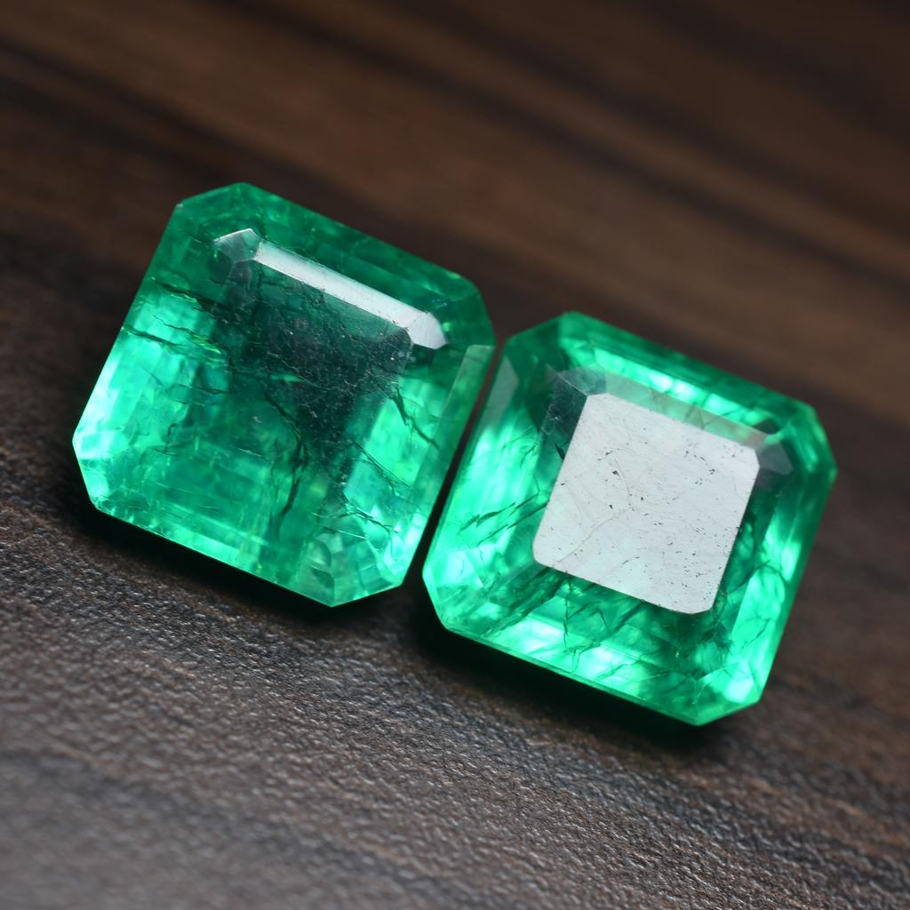 Emerald Cut Natural Emerald Green 19.67 Ct Loose Gemstone
