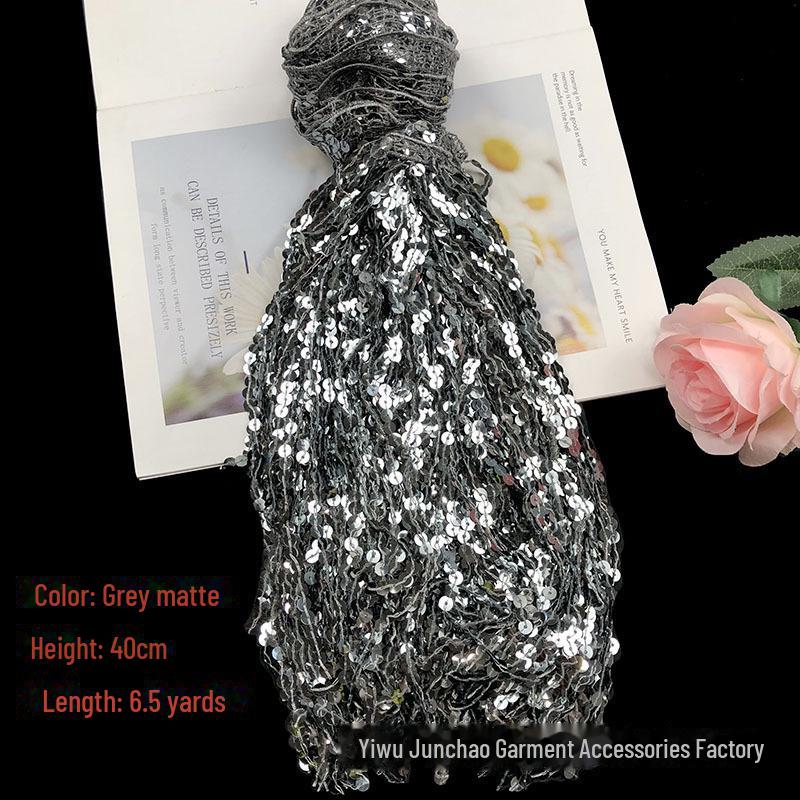 Отделка сценического костюма кружевом с пайетками и кисточками 40 см, 5,9 метра