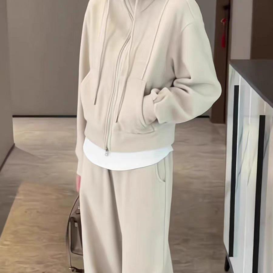 Женский спортивный костюм с флисовой подкладкой для инфлюенсеров: Худи и брюки широкого кроя для осени/зимы, для повседневной носки и бега.