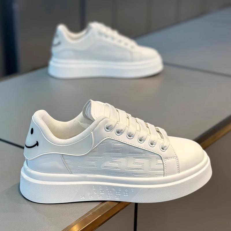 2025 Spring New Shoes Men's Little White Shoes Korean Version Trendy Shoes Versatile Deodorant Casual Men's Shoes Sports Breathable Board Shoes