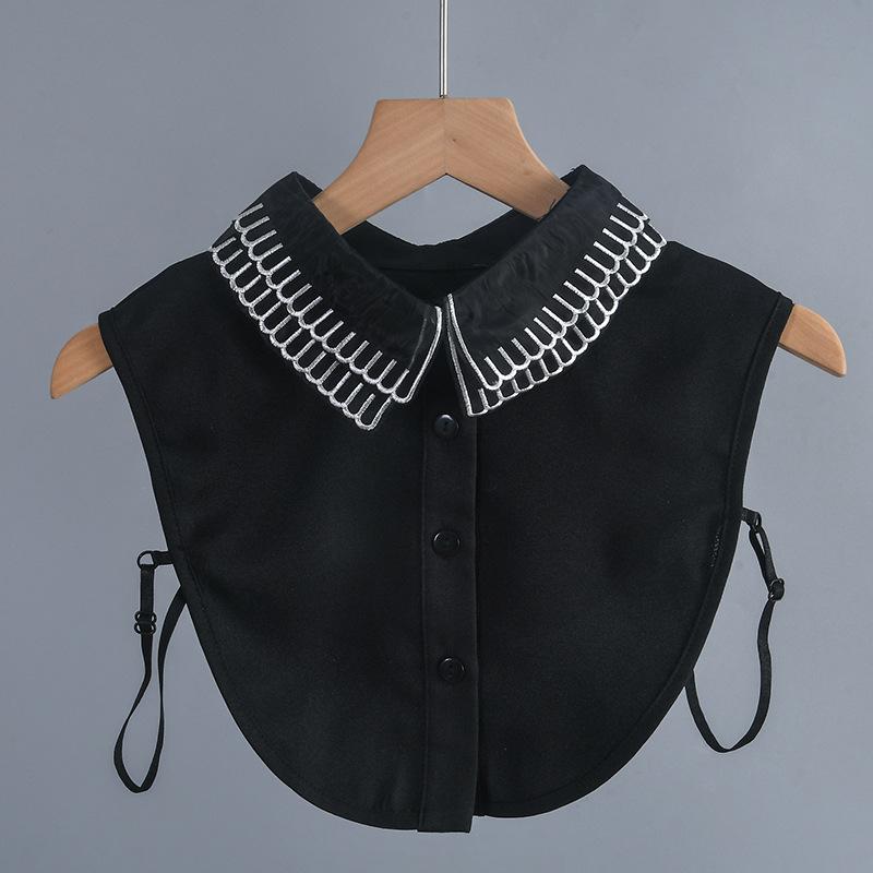 New Fake Collars Woman Vintage Half Shirt False Collar Woman Embroidery Detachable Lapel Collar Faux Col Accessories