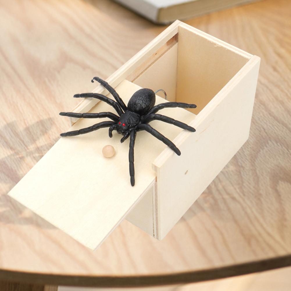 Spider Wooden Box Scare Toy Prank Reusable Funny Play Joke Toy Funny Scare Toy Party Props for Adults Kids Gift