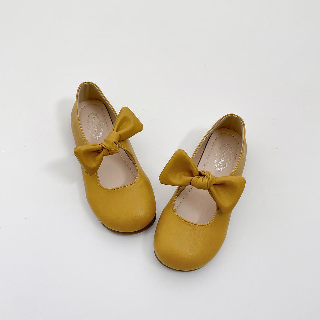 Red Retro French Light Mouth Flat Sole Shoes Women's Summer 2025 New Models with Skirts Versatile Inner Height Increase Mary Jane Shoes