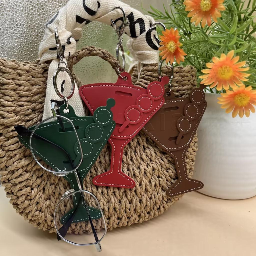 Leather Martini Glass Eyeglass Holder Keychain,Cocktail Shaped Sunglasses Clip Bag Charm,Fashionable Eyewear Organizer for Women
