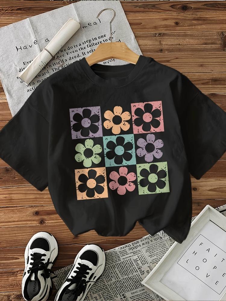 Women Printed Short Sleeved Round Neck Tshirt with Colorful Flowers Seasonal Casual Top Daily Fashionable and Comfortable Shirt