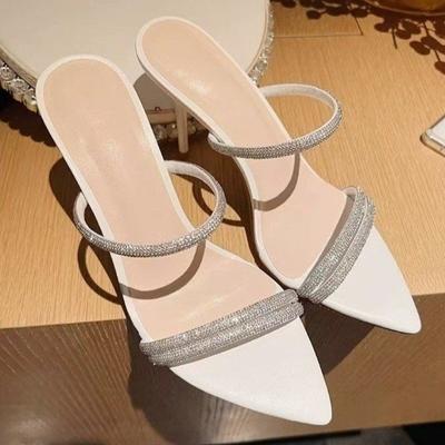 Потрясающие черные босоножки на ультравысоком каблуке с открытым носком и бриллиантами, с острым носком и тонким каблуком, модные уличные сандалии для женщин