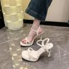 Модные босоножки Женская обувь Тонкие каблуки Летние туфли с открытым носком Высокие каблуки Сексуальные шлепанцы для ночного клуба Туфли с перекрестными ремешками Удобные сандалии с открытым носком