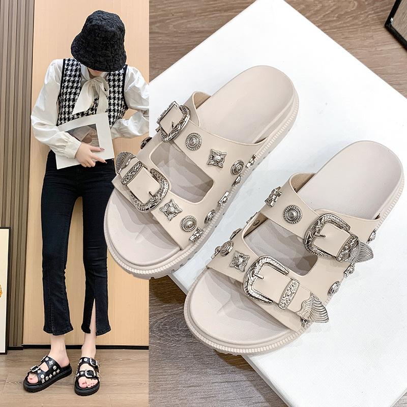 Summer Fashion Dark Black Wind Metal Slippers Female New Rivets Thick Bottom Casual Sandals Beach Slippers