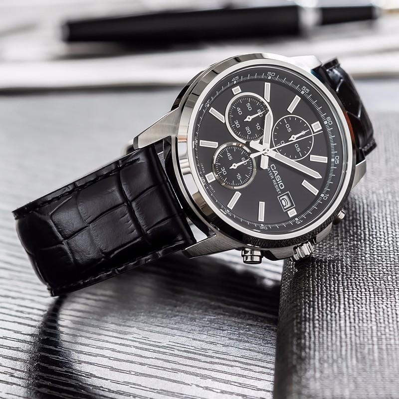 Casio Часы Мужские Черные MTH-5001L-1APR Дизайн с Тремя Циферблатами Водонепроницаемые Стрелки Простой Кварцевый Механизм Кожаный Ремешок
