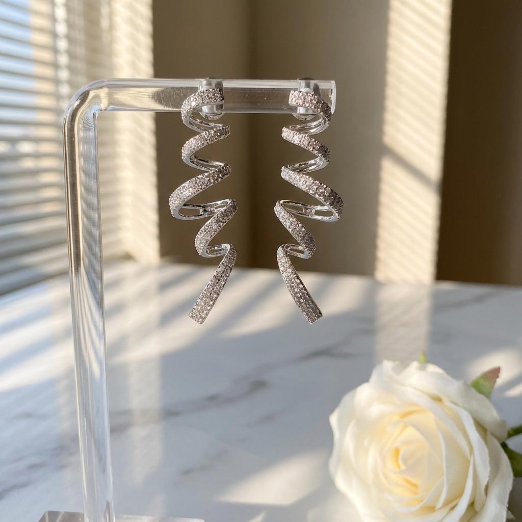 Fashion Rhinestone Spiral Drop Earrings for Women Geometric Twist Ribbon Earring Daily Wear Party Statement Jewelry