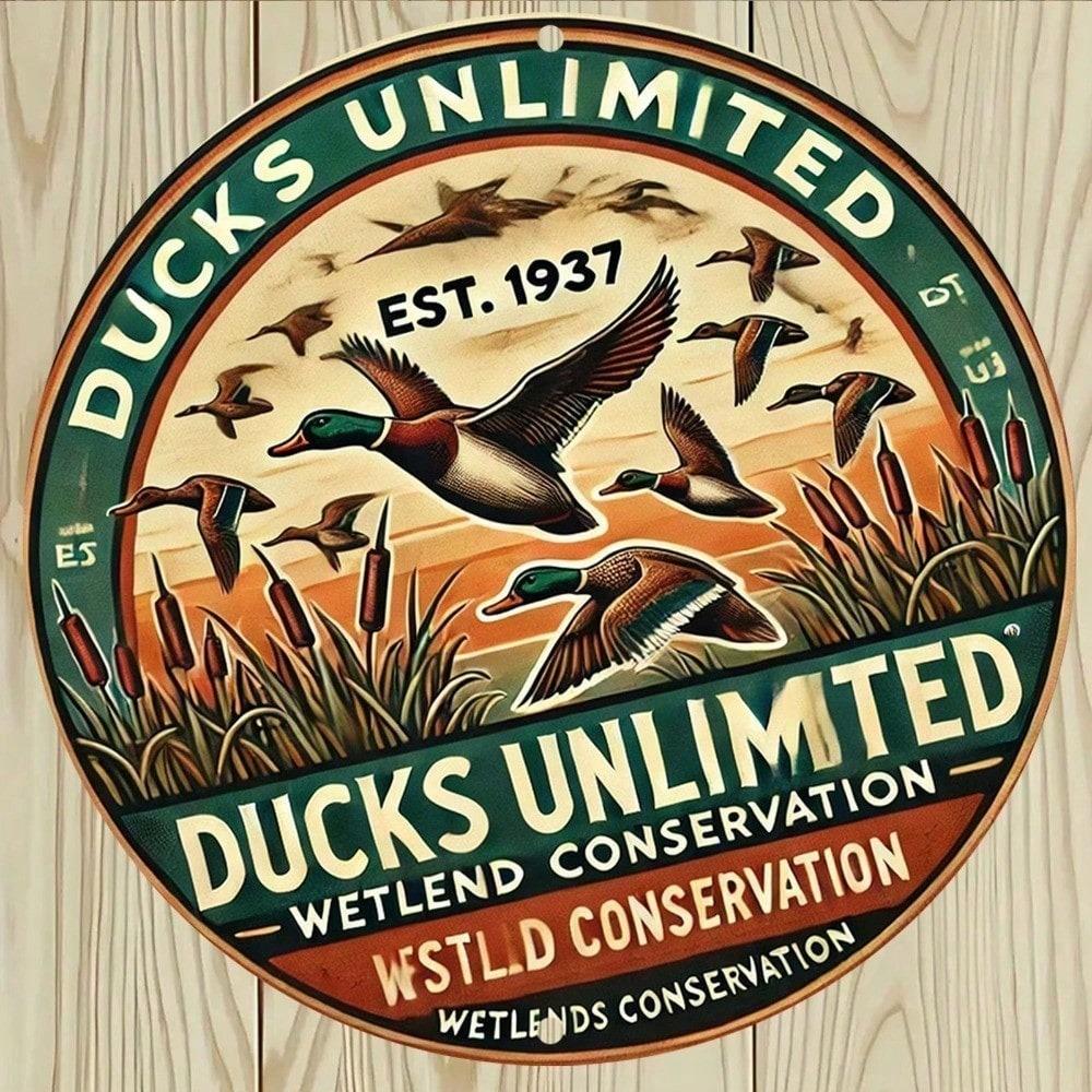 DUCKS UNLIMITED Винтажная металлическая табличка 8x12 дюймов Ретро жестяная настенная декорация Охотничий домик Хижина Мужская берлога Водно-болотные угодья Дикая природа Утиное искусство Постер