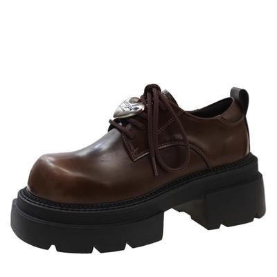 Модные туфли в ретро-британском стиле на толстом каблуке с толстой подошвой, увеличивающие рост, женские туфли 2024 года, осень, новая мода, повседневная кожаная обувь с кружевом