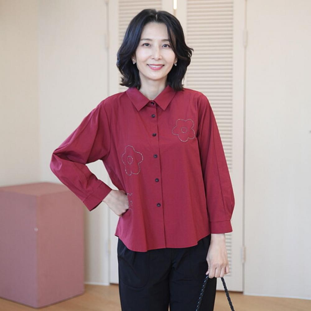 Shiz Madam Flower Chain Embroidery Blouse T57386