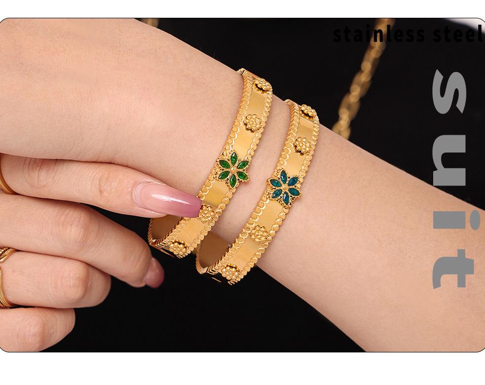 Браслет из циркония в форме снежинки на колесе обозрения с позолотой 18 карат