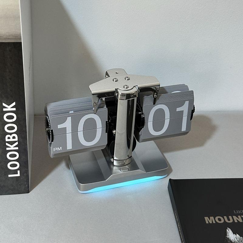 Винтажные перекидные часы-ночник с автоматическим перелистыванием страниц, кварцевые часы, декор для дома, спальни, офиса, рабочего стола, украшения