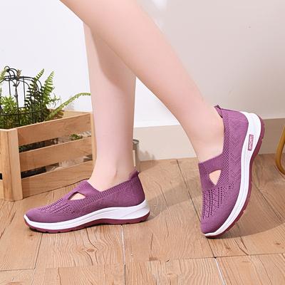 Новые нескользящие, дышащие и удобные туфли для мам среднего возраста, женские летающие тканые туфли из старой пекинской ткани с ажурной сеткой